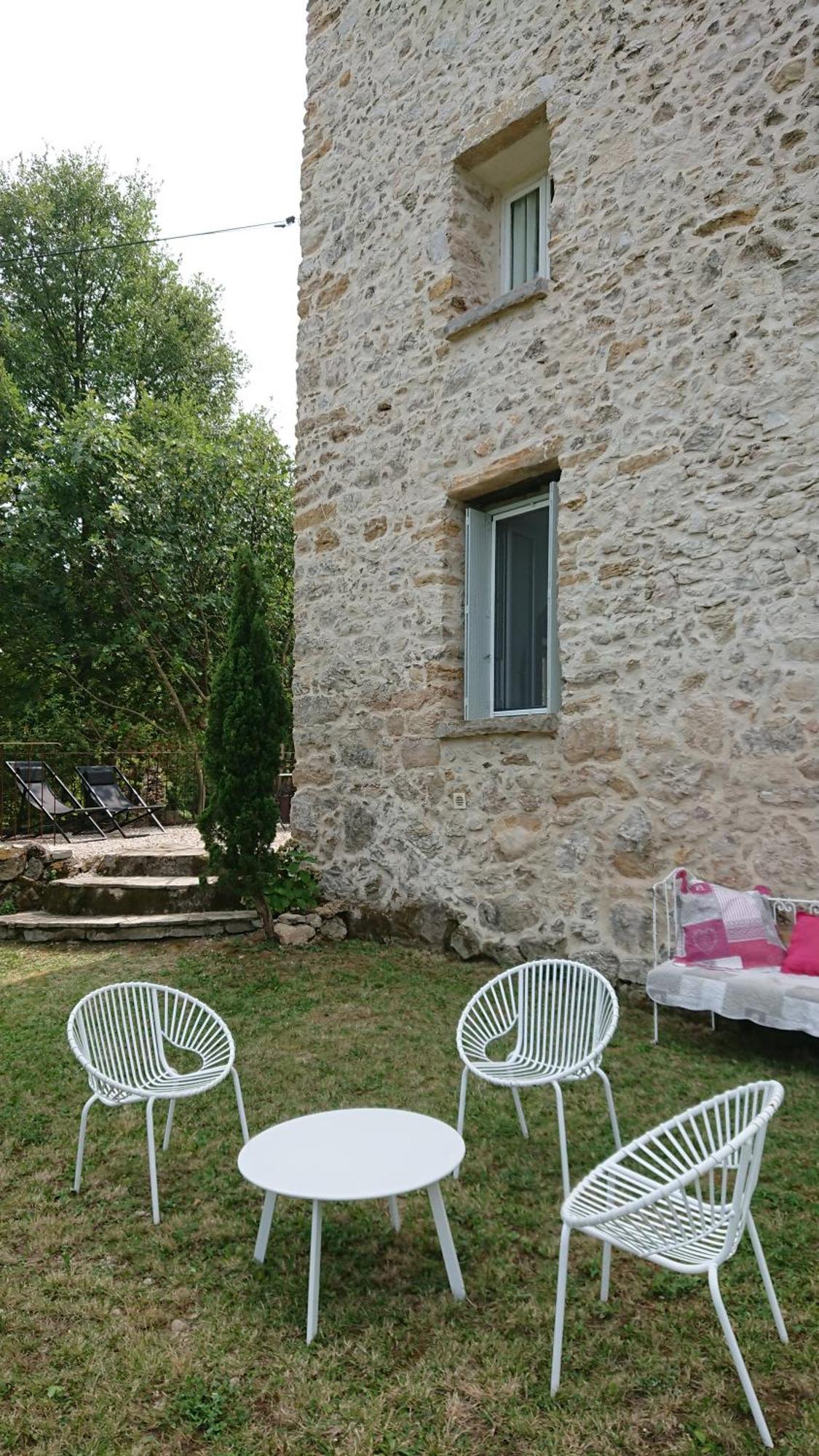 Gite En Cevennes Du Sud, Bergerie Restauree Au Rez De Jardin D'Une Bastide Avec Piscine, Vue Exceptionnelle, Authenticite Et Confort Saint-Laurent-le-Minier Екстер'єр фото